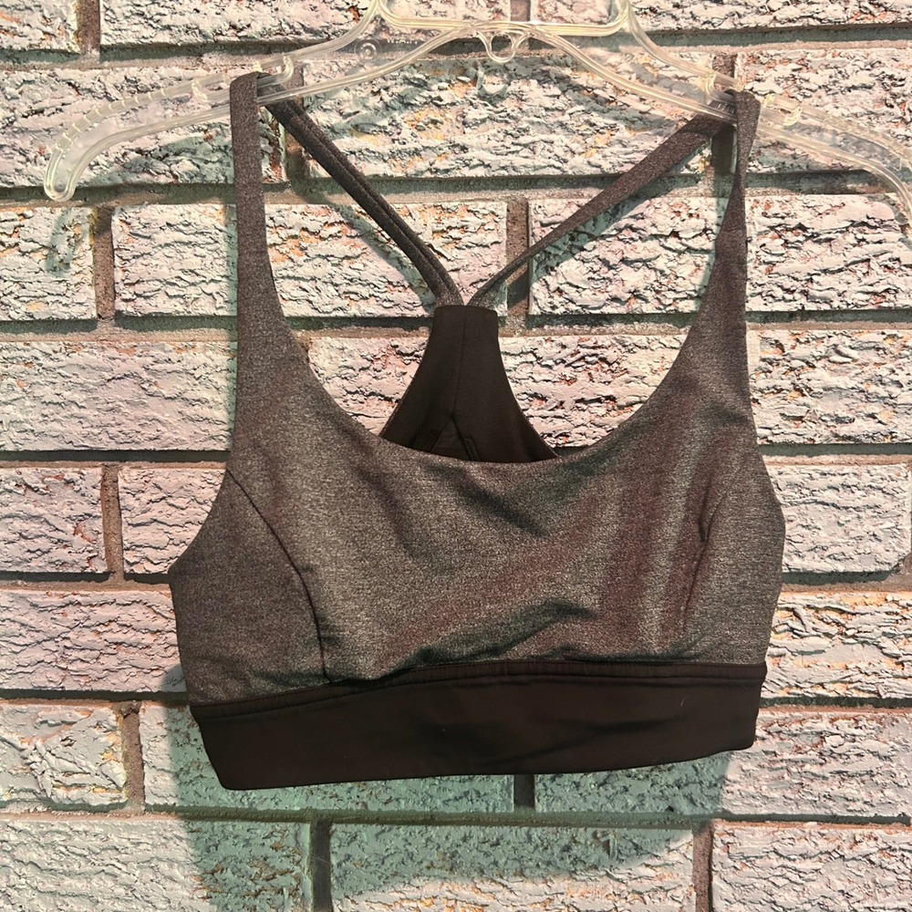 Lululemon Heathered Grey Black Racerback Sports Bra Size 6 Yoga Gym Workout